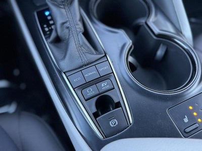 2018 Toyota Camry Hybrid LE FWD