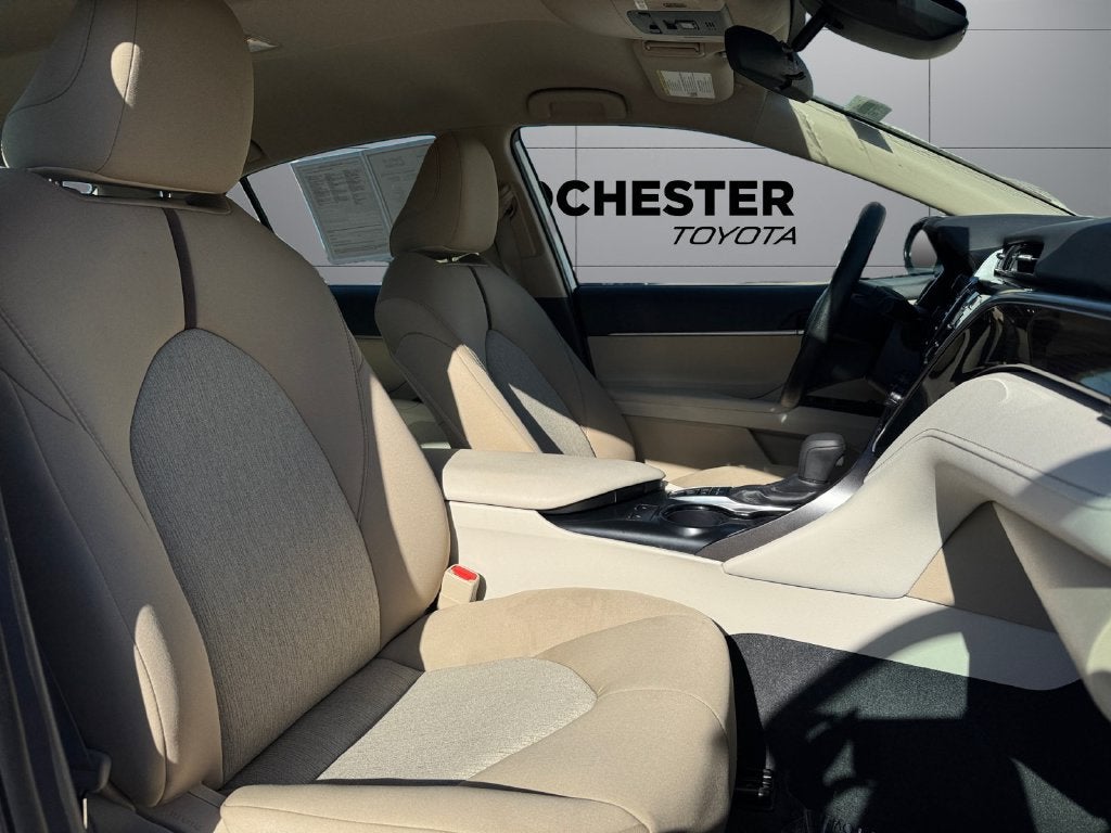 2019 Toyota Camry Hybrid LE FWD