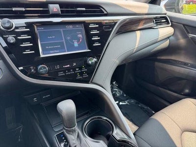 2019 Toyota Camry Hybrid LE FWD