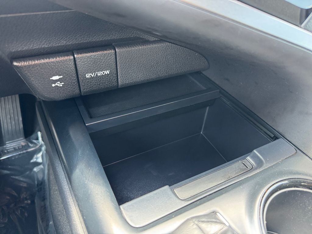 2019 Toyota Camry Hybrid LE FWD