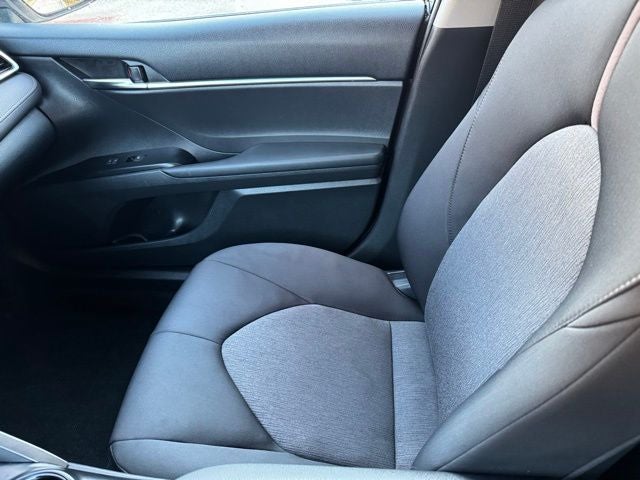 2018 Toyota Camry Hybrid LE FWD