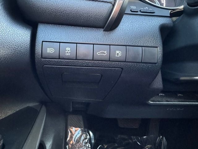 2018 Toyota Camry Hybrid LE FWD