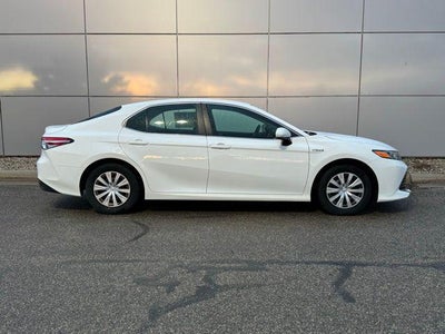 2018 Toyota Camry Hybrid LE FWD