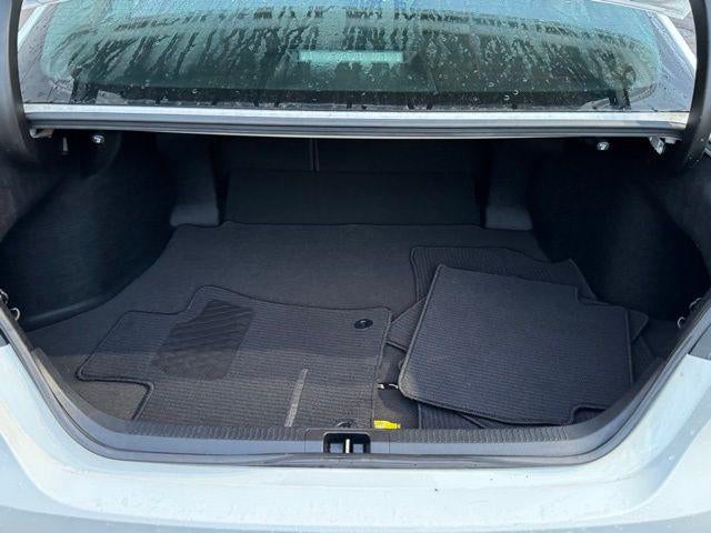 2018 Toyota Camry Hybrid LE FWD