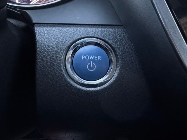 2018 Toyota Camry Hybrid LE FWD
