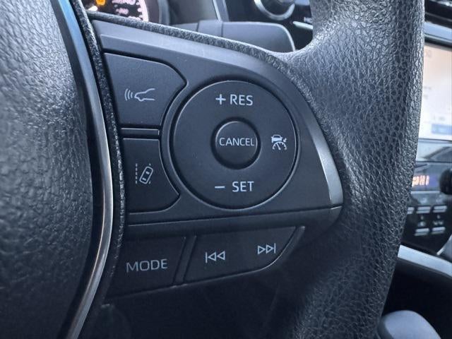 2018 Toyota Camry Hybrid LE FWD