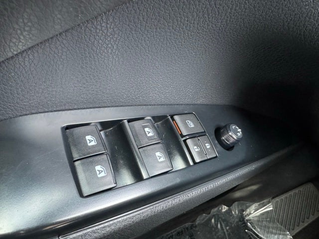 2018 Toyota Camry Hybrid LE FWD