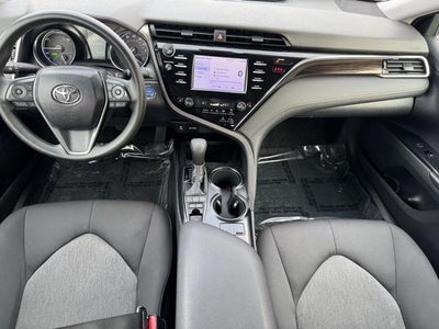 2018 Toyota Camry Hybrid LE FWD