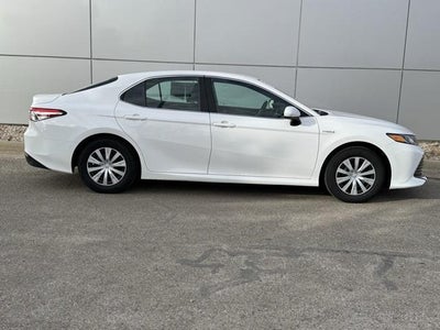 2018 Toyota Camry Hybrid LE FWD