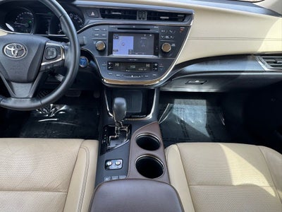 2018 Toyota Avalon Hybrid Limited FWD
