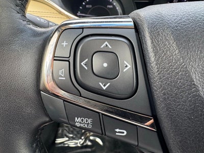 2018 Toyota Avalon Hybrid Limited FWD