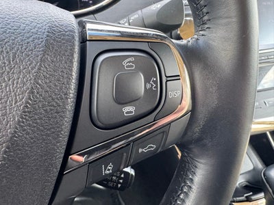 2018 Toyota Avalon Hybrid Limited FWD