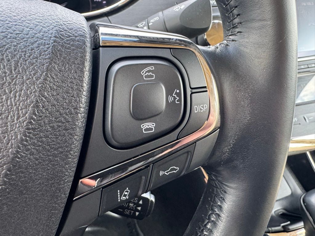 2018 Toyota Avalon Hybrid Limited FWD