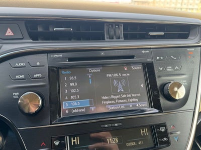 2018 Toyota Avalon Hybrid Limited FWD