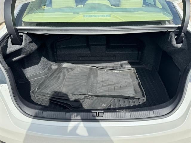 2018 Toyota Avalon Hybrid Limited FWD