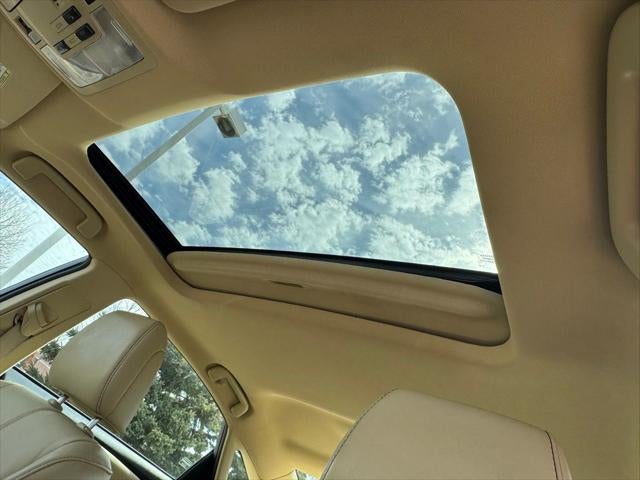 2018 Toyota Avalon Hybrid Limited FWD