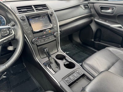 2017 Toyota Camry Hybrid XLE FWD