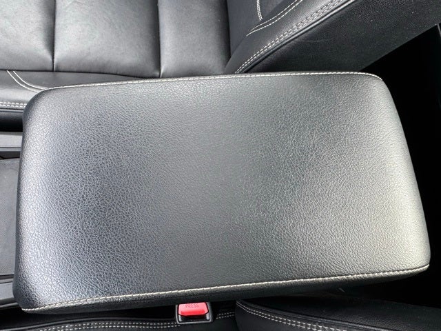 2017 Toyota Camry Hybrid XLE FWD