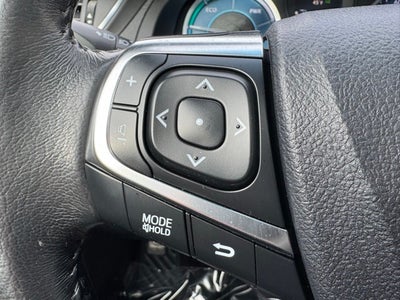 2017 Toyota Camry Hybrid XLE FWD