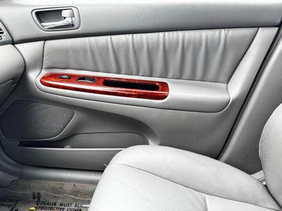 2005 Toyota Camry XLE FWD