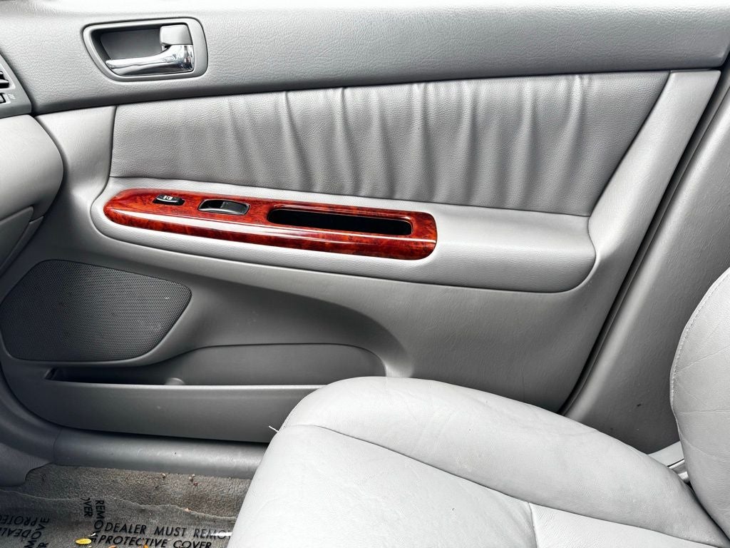 2005 Toyota Camry XLE FWD