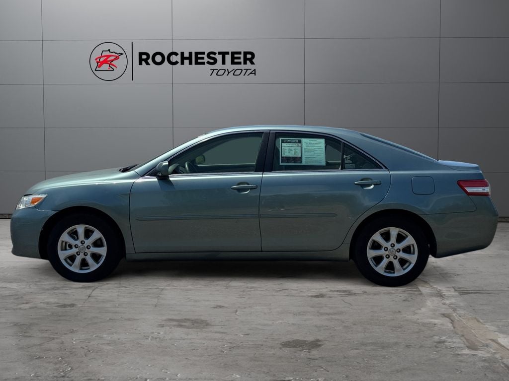 2011 Toyota Camry LE FWD