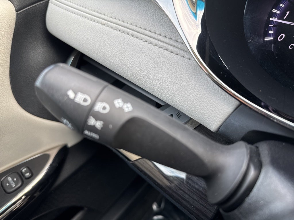 2014 Toyota Avalon XLE FWD