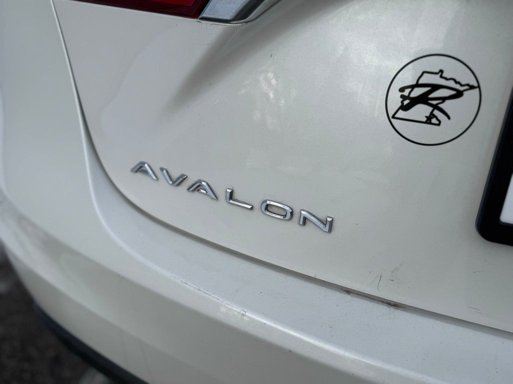 2014 Toyota Avalon XLE FWD