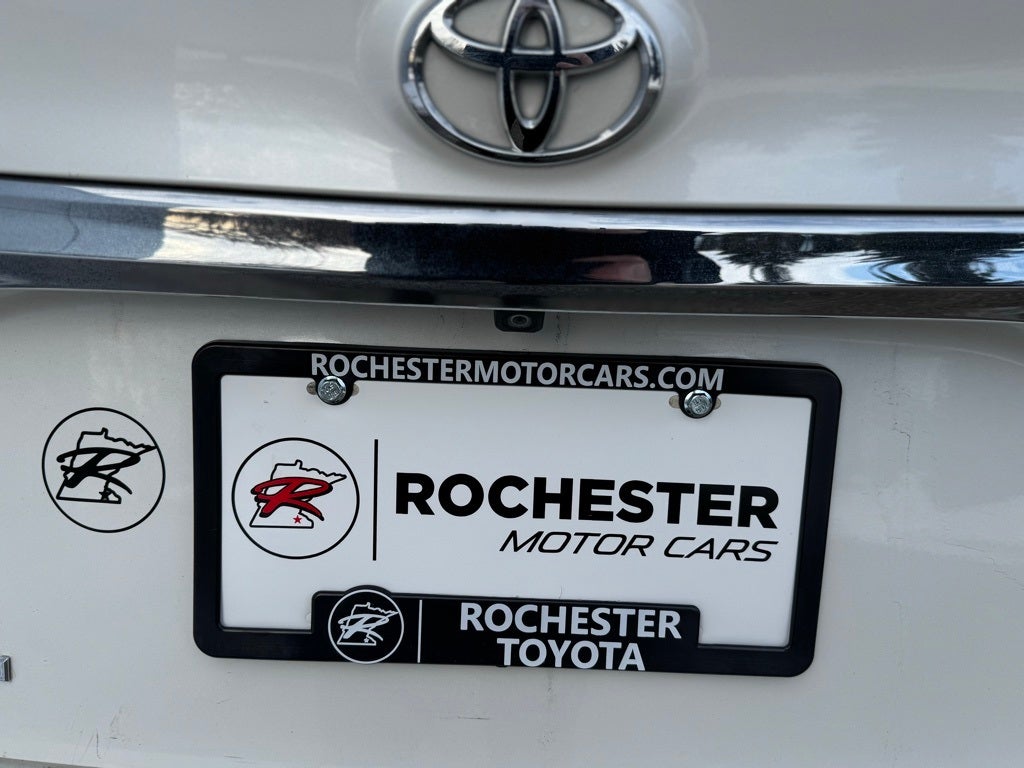 2014 Toyota Avalon XLE FWD