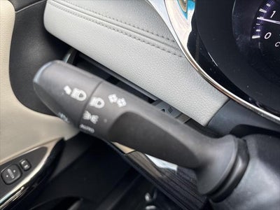 2014 Toyota Avalon XLE FWD