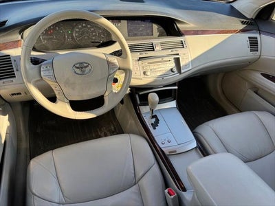 2009 Toyota Avalon XLS FWD
