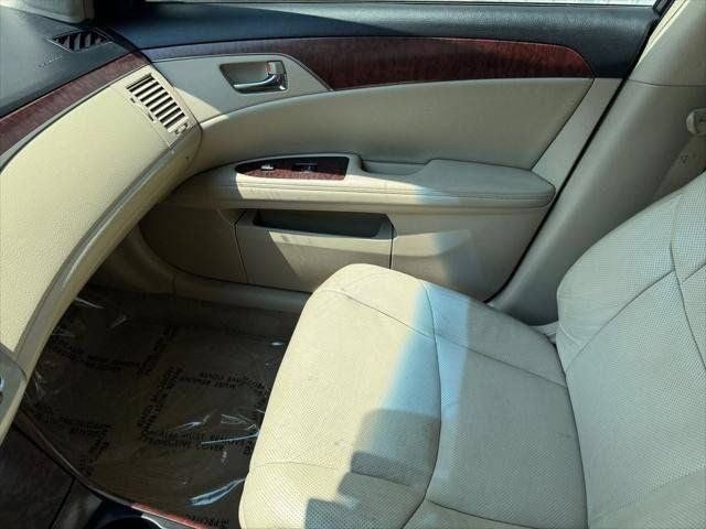 2012 Toyota Avalon Limited FWD