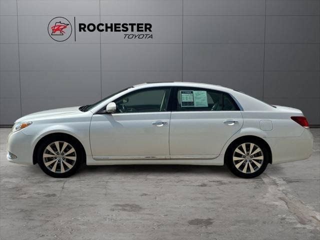 2012 Toyota Avalon Limited FWD