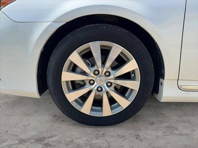 2012 Toyota Avalon Limited FWD