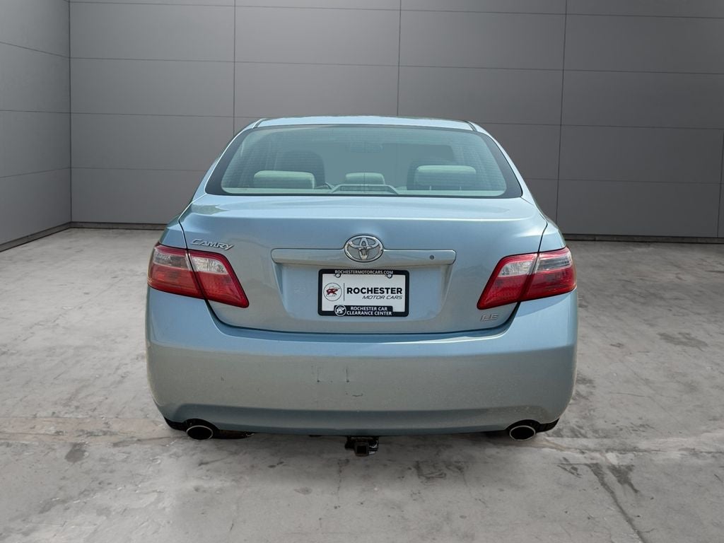 2009 Toyota Camry LE FWD
