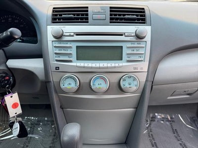 2009 Toyota Camry LE FWD