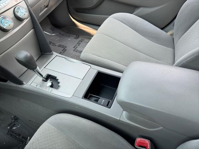 2009 Toyota Camry LE FWD