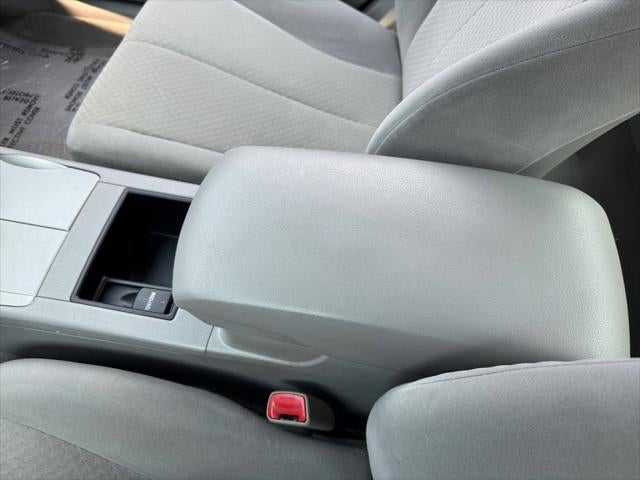 2009 Toyota Camry LE FWD