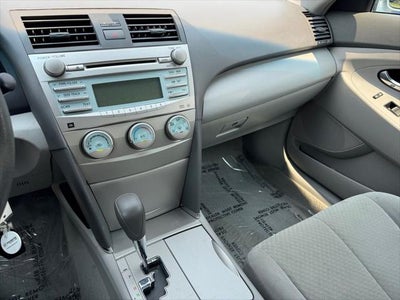 2009 Toyota Camry LE FWD