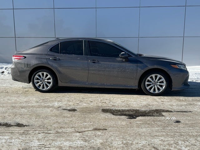 2020 Toyota Camry LE AWD