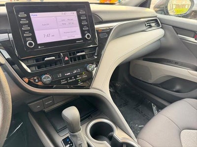 2024 Toyota Camry Hybrid LE FWD