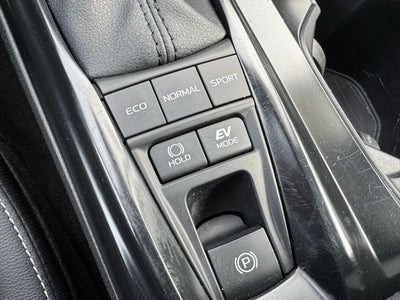 2025 Toyota Camry SE FWD