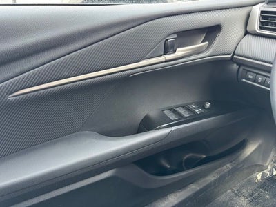 2025 Toyota Camry SE FWD