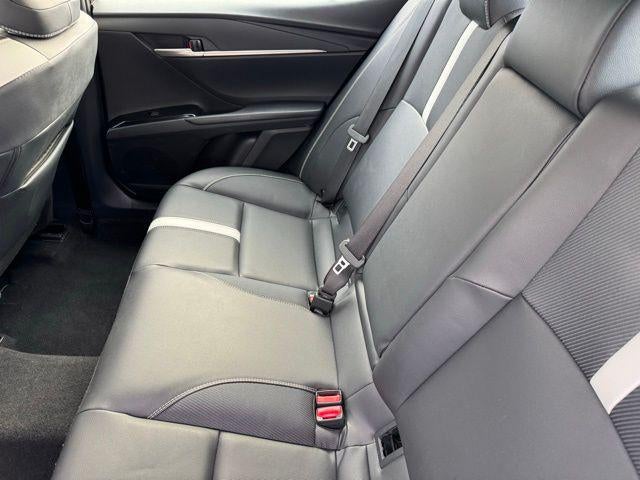 2025 Toyota Camry SE FWD