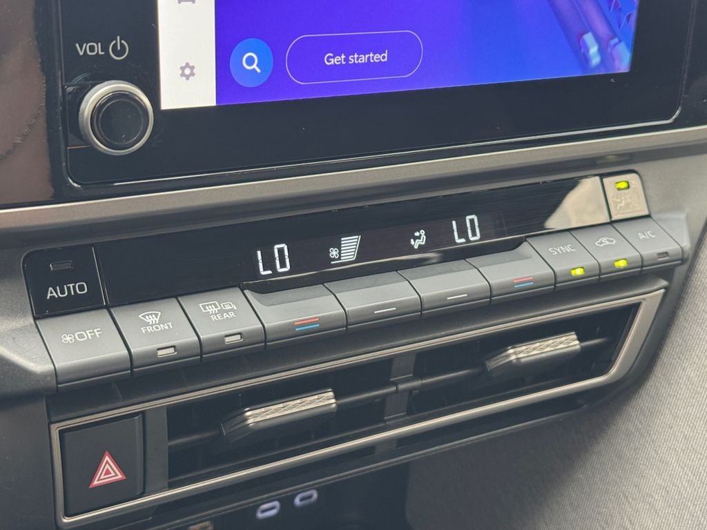 2025 Toyota Camry LE FWD