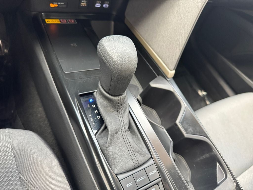 2025 Toyota Camry LE FWD