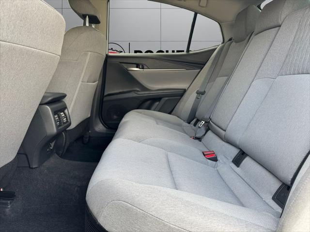 2025 Toyota Camry LE FWD