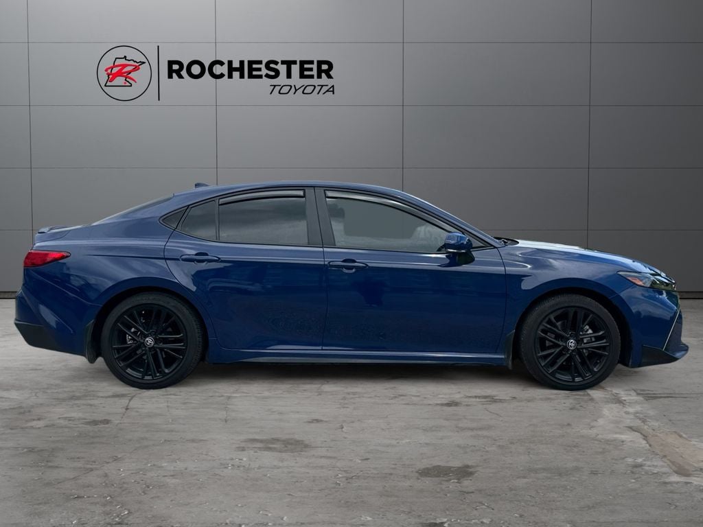 2025 Toyota Camry SE FWD