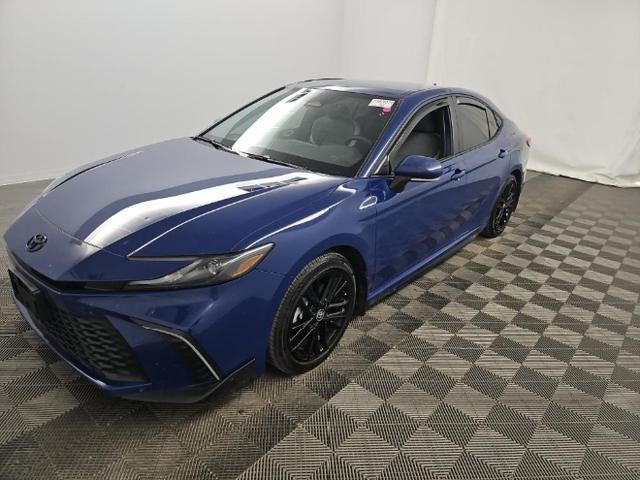 2025 Toyota Camry SE FWD