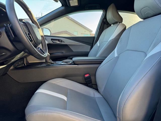 2025 Toyota Camry SE FWD